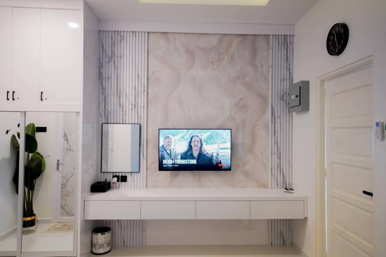 Auranad Tinyhouse Bandar Tanah Merah Wifi Netflix Exteriör bild