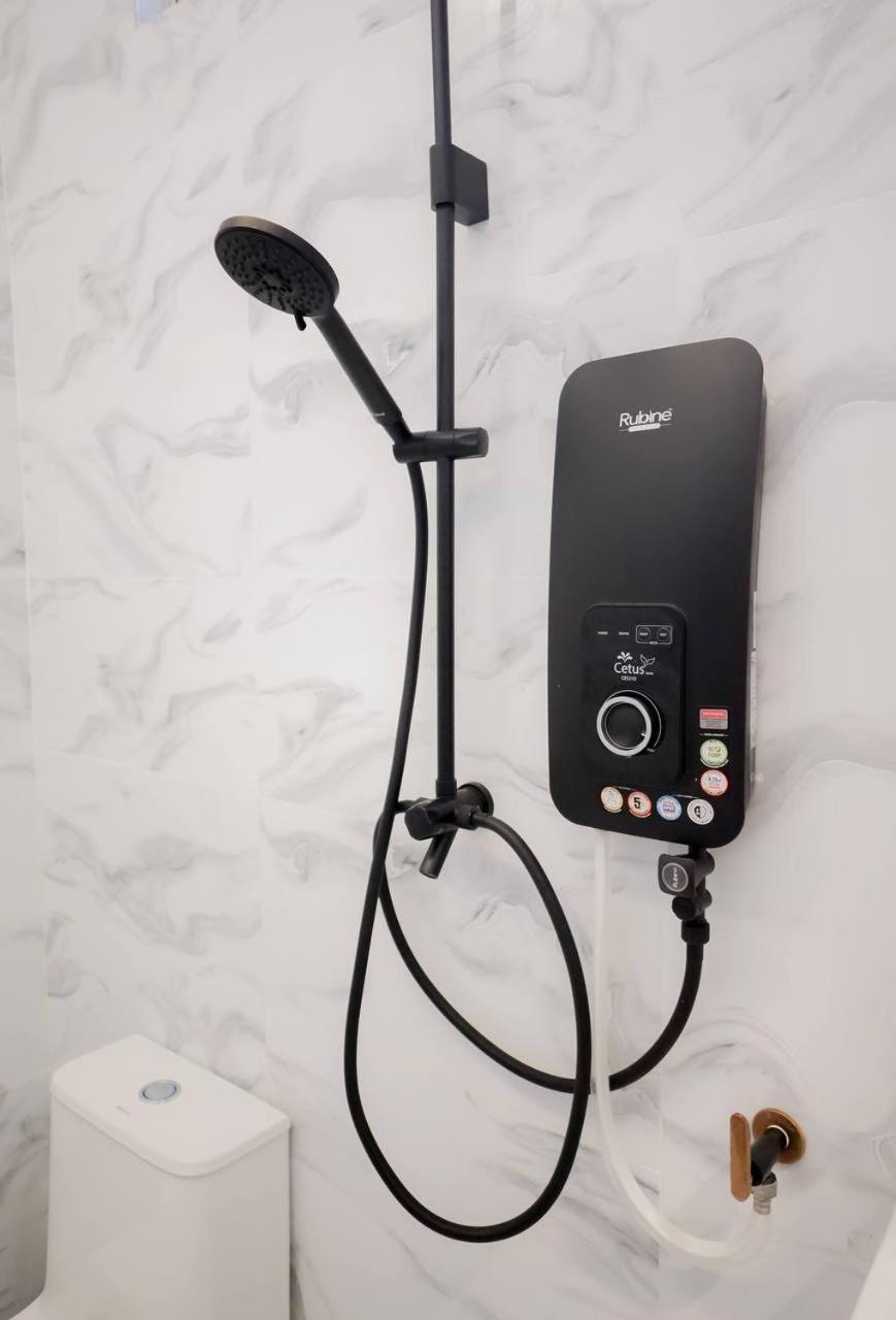 Auranad Tinyhouse Bandar Tanah Merah Wifi Netflix Exteriör bild