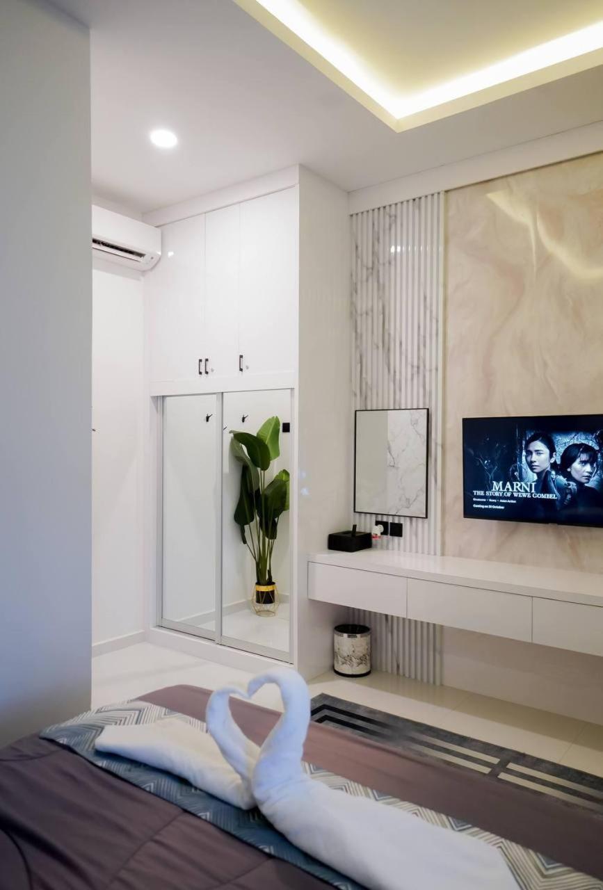 Auranad Tinyhouse Bandar Tanah Merah Wifi Netflix Exteriör bild