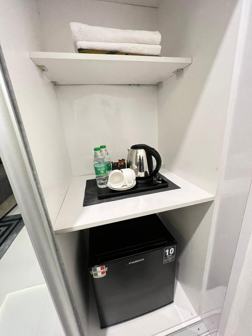 Auranad Tinyhouse Bandar Tanah Merah Wifi Netflix Exteriör bild