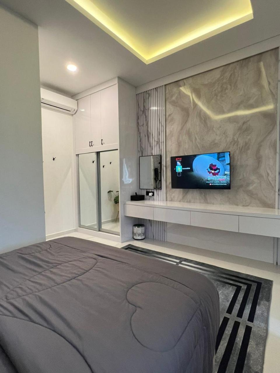 Auranad Tinyhouse Bandar Tanah Merah Wifi Netflix Exteriör bild