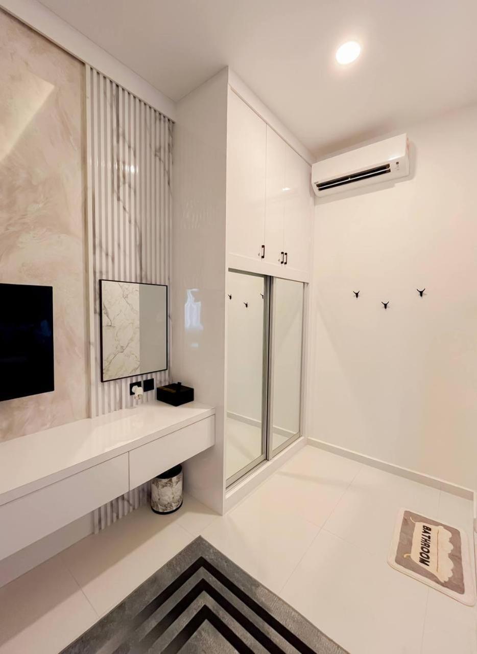 Auranad Tinyhouse Bandar Tanah Merah Wifi Netflix Exteriör bild