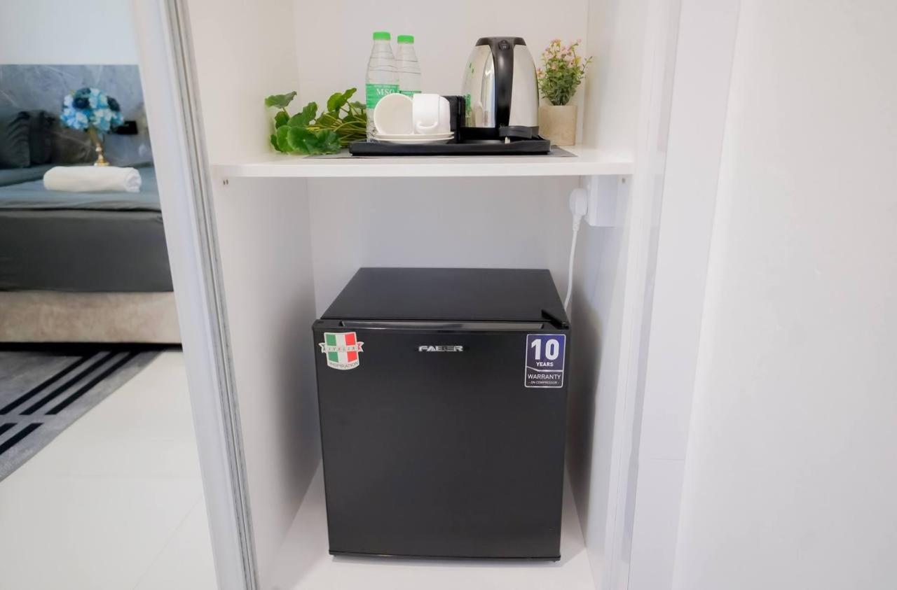 Auranad Tinyhouse Bandar Tanah Merah Wifi Netflix Exteriör bild